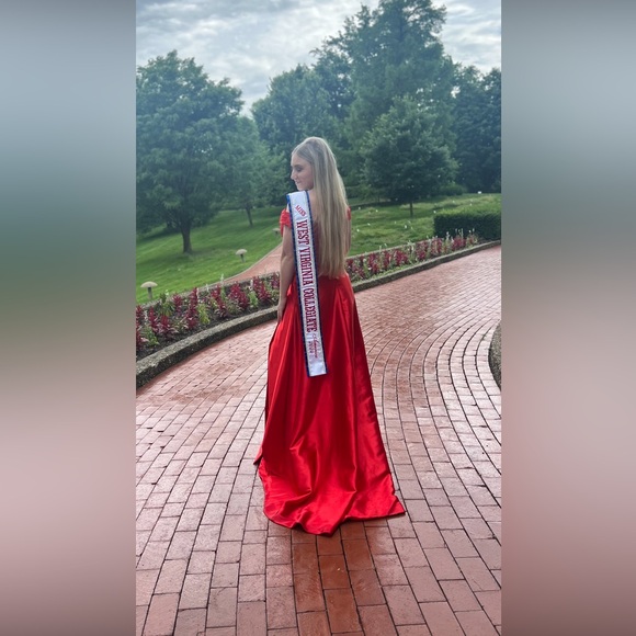 Red Prom Evening Gown - Picture 3 of 3